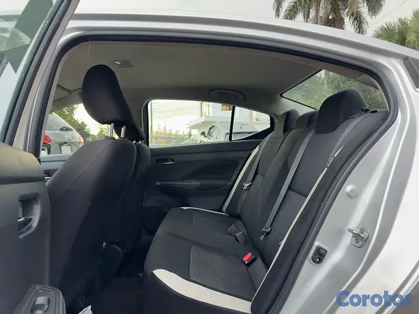 carros - Nissan Versa SV 2021
 9