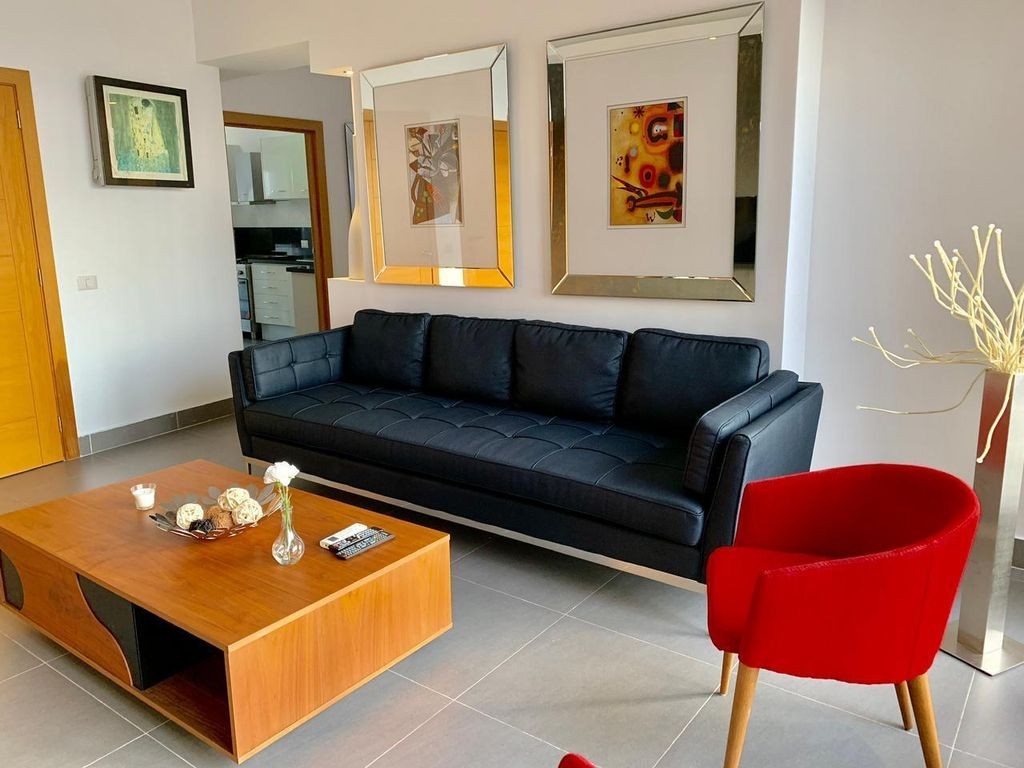 apartamentos - Apartamento amueblado en venta #23-749 con 2 habit, aire acondicionado seguridad