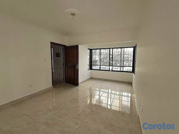 apartamentos - Apartamento clásico en venta en Evaristo Morales,  7