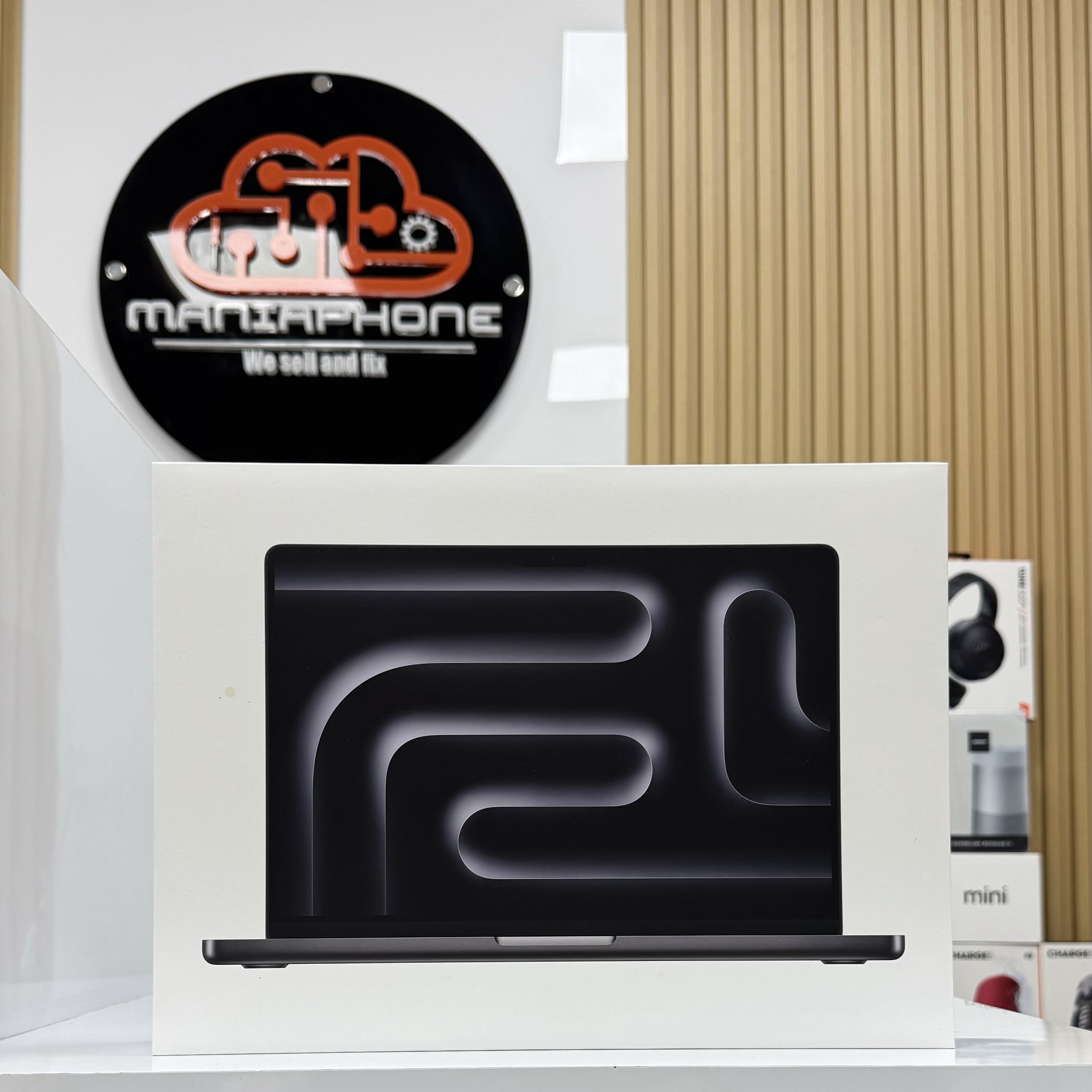 computadoras y laptops - MacBook Pro 14 Pulgadas Chip M4 Max 36GB/1TB Space Black 