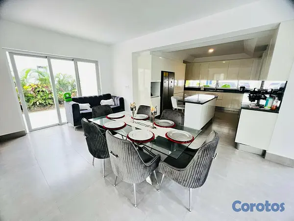 casas vacacionales y villas - Casa en PUNTA CANA 7