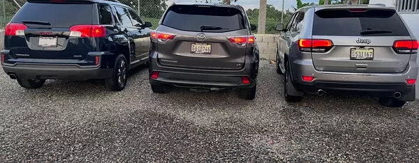 jeepetas y camionetas - Toyota higlander xle 2015 9