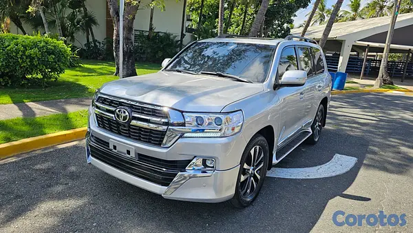 jeepetas y camionetas - VENDO LA LAND CRUISER MAS NUEVA, POCO USO 5