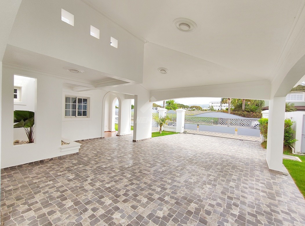 casas - CASA CON PISCINA PROYECTO CERRADO LLANOS GURABO SANTIAGO  4
