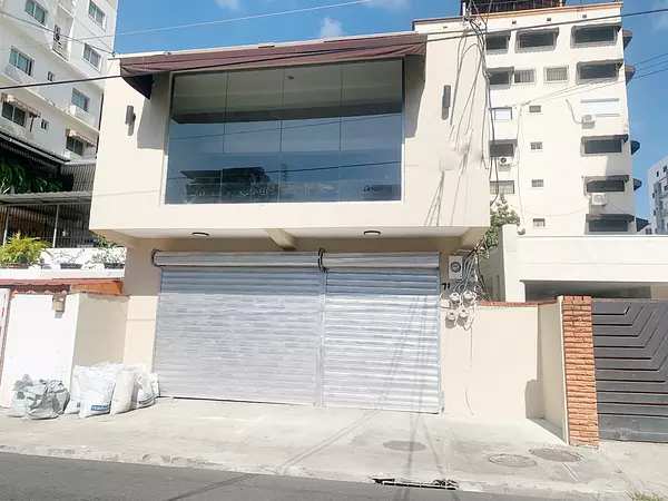 oficinas y locales comerciales - Local céntrico en el Millon  2