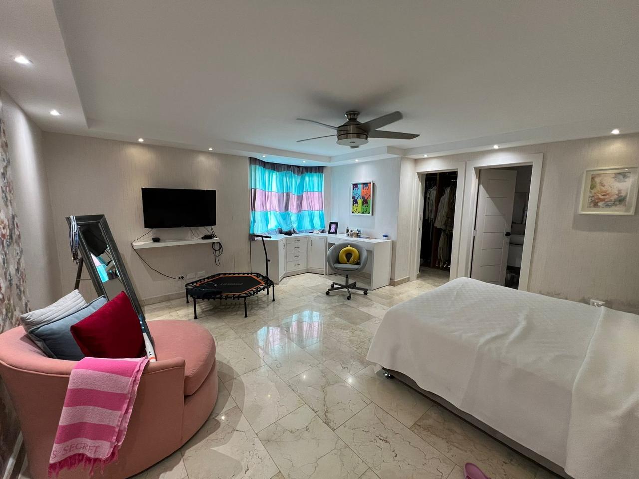casas - Vendo Casa De 2 Niveles En Arroyo Hondo Sin Interm 6