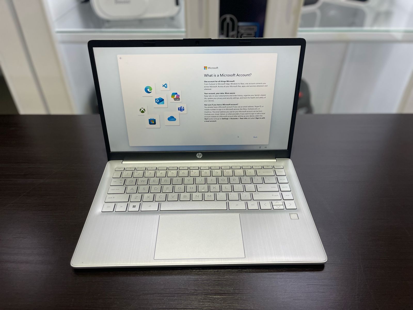 computadoras y laptops - LAPTOP HP SNAPDRAGON 7C  1