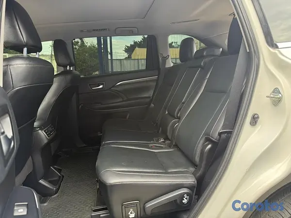 jeepetas y camionetas - ¡Toyota Highlander Limited 2019 Full! 6