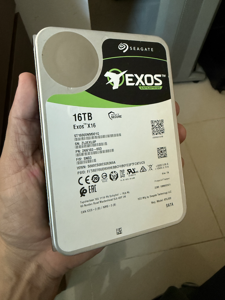 computadoras y laptops - Disco duro Seagate Exos 16tb interno
