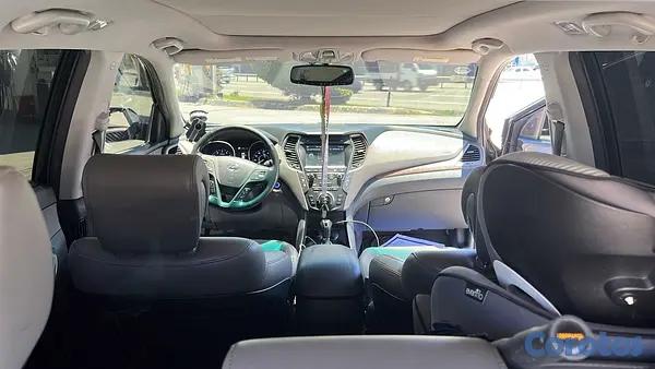jeepetas y camionetas - Hyundai Santa Fe 2018 Full 4