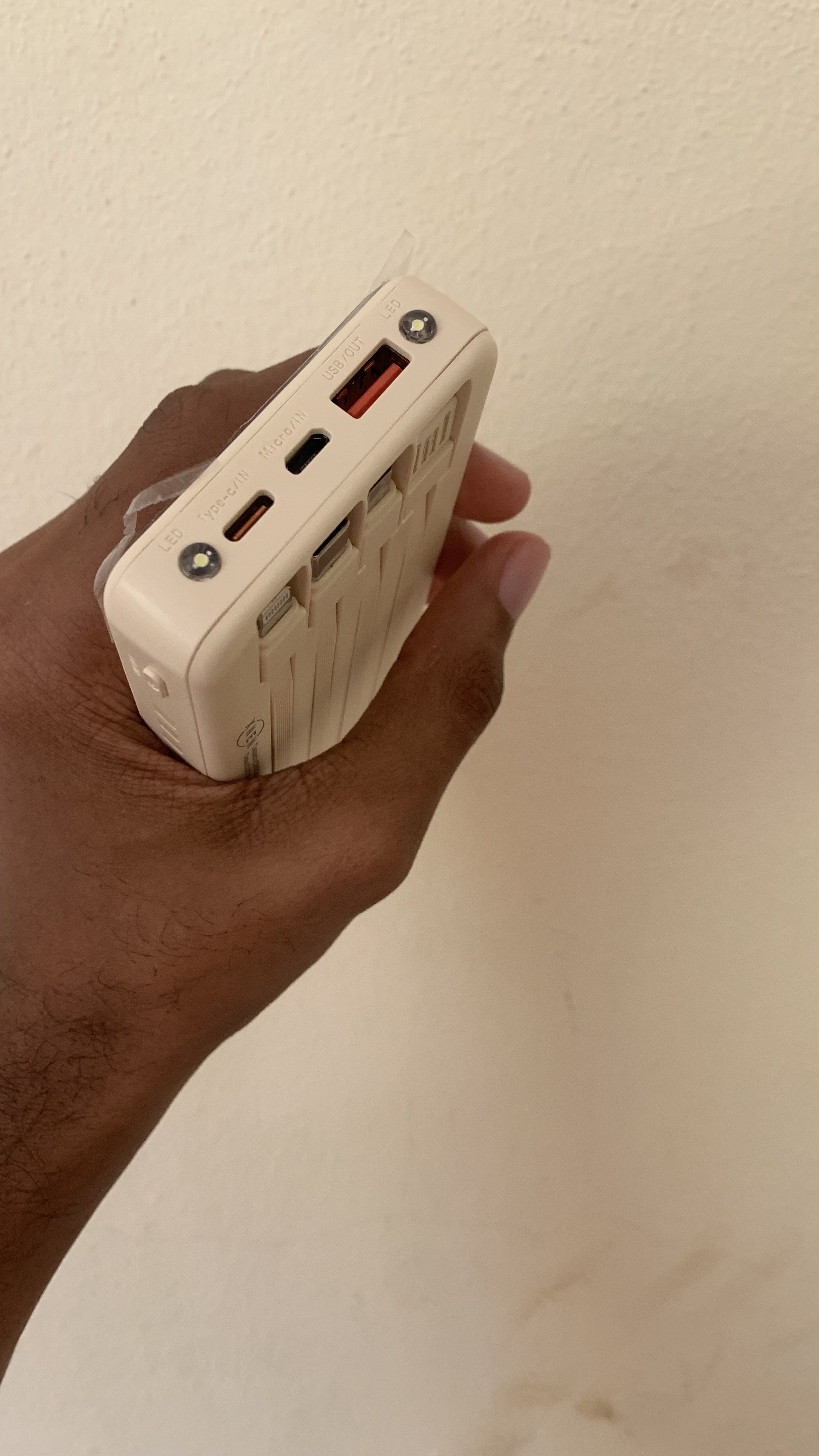 celulares y tabletas - Cargador portátil 28,000mah con linterna incluida y 65W de carga rápida  3