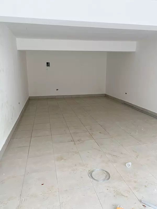oficinas y locales comerciales - Alquiler local en el Millon  2