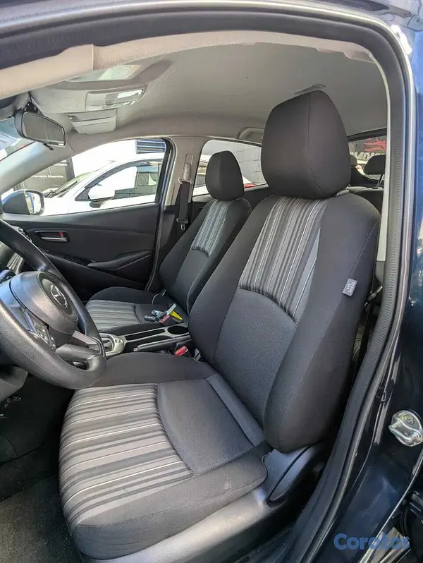 carros - MAZDA DEMIO 6