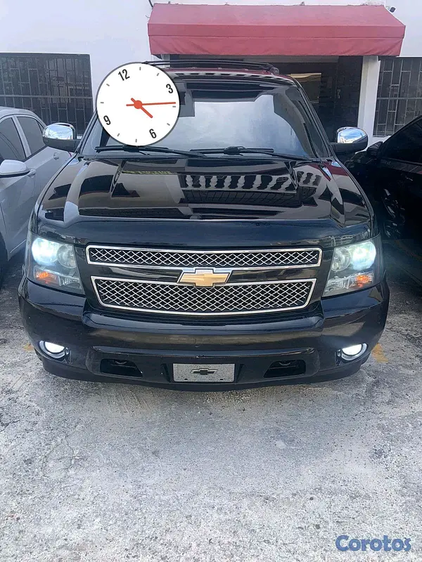 jeepetas y camionetas - Chevrolet tahoe 2010 4
