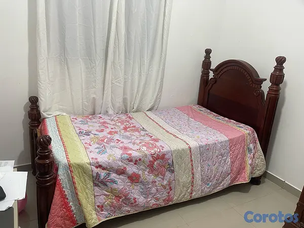 muebles y colchones - Vendo cama twin caoba  con todo y colchón en Excelentes Condiciones   2