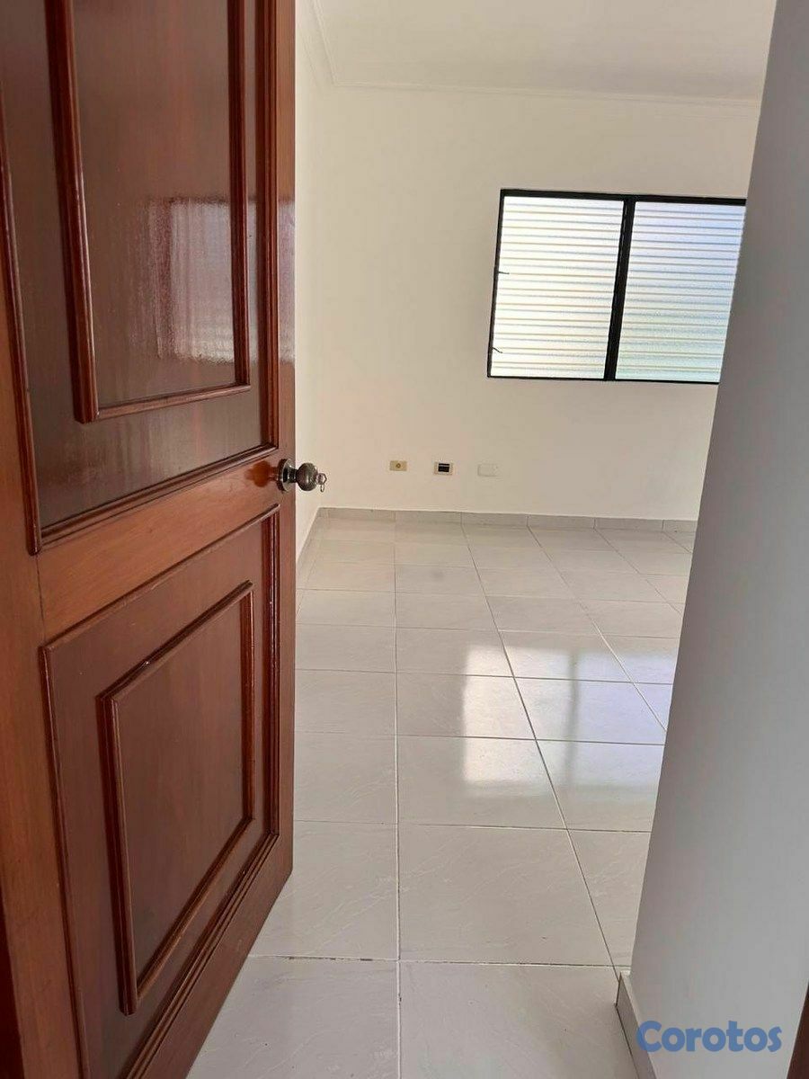 apartamentos - Apartamento clásico en venta en Evaristo Morales,  9