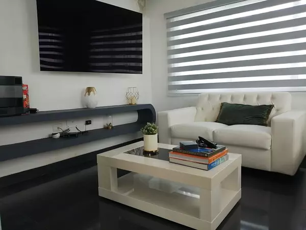 casas - Se vende en Las Pardeas casa Dúplex 10