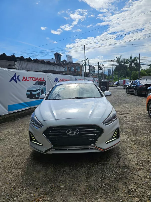 carros - HYUNDAI SONATA 2018 BLANCO GASOLINA 2