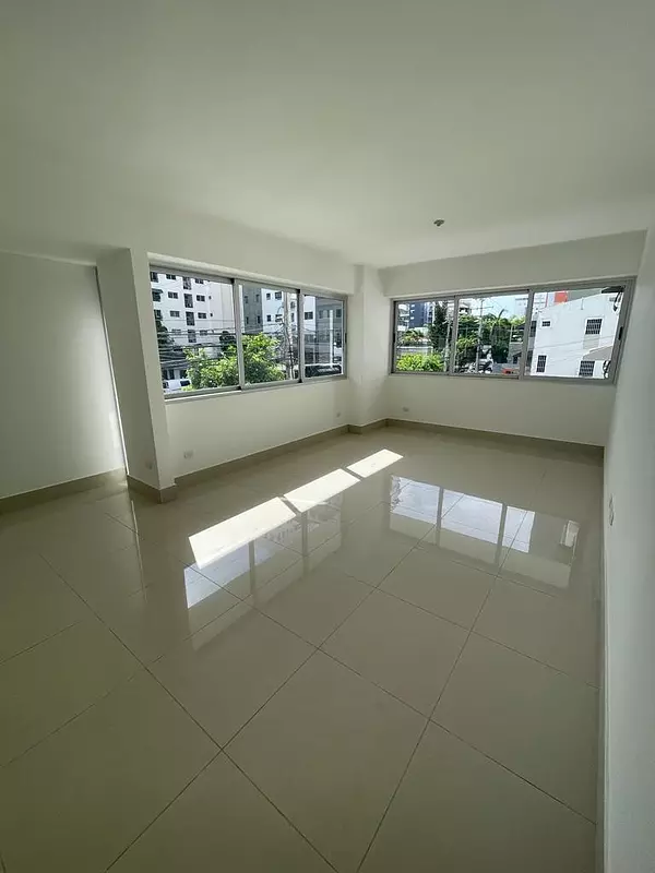 apartamentos - Se vende apartamento en Evaristo Morales 3