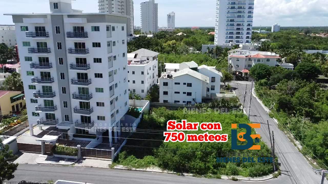 solares y terrenos - SE VENDE DE OPORTUNIDAD  Solar con 750 metros 2