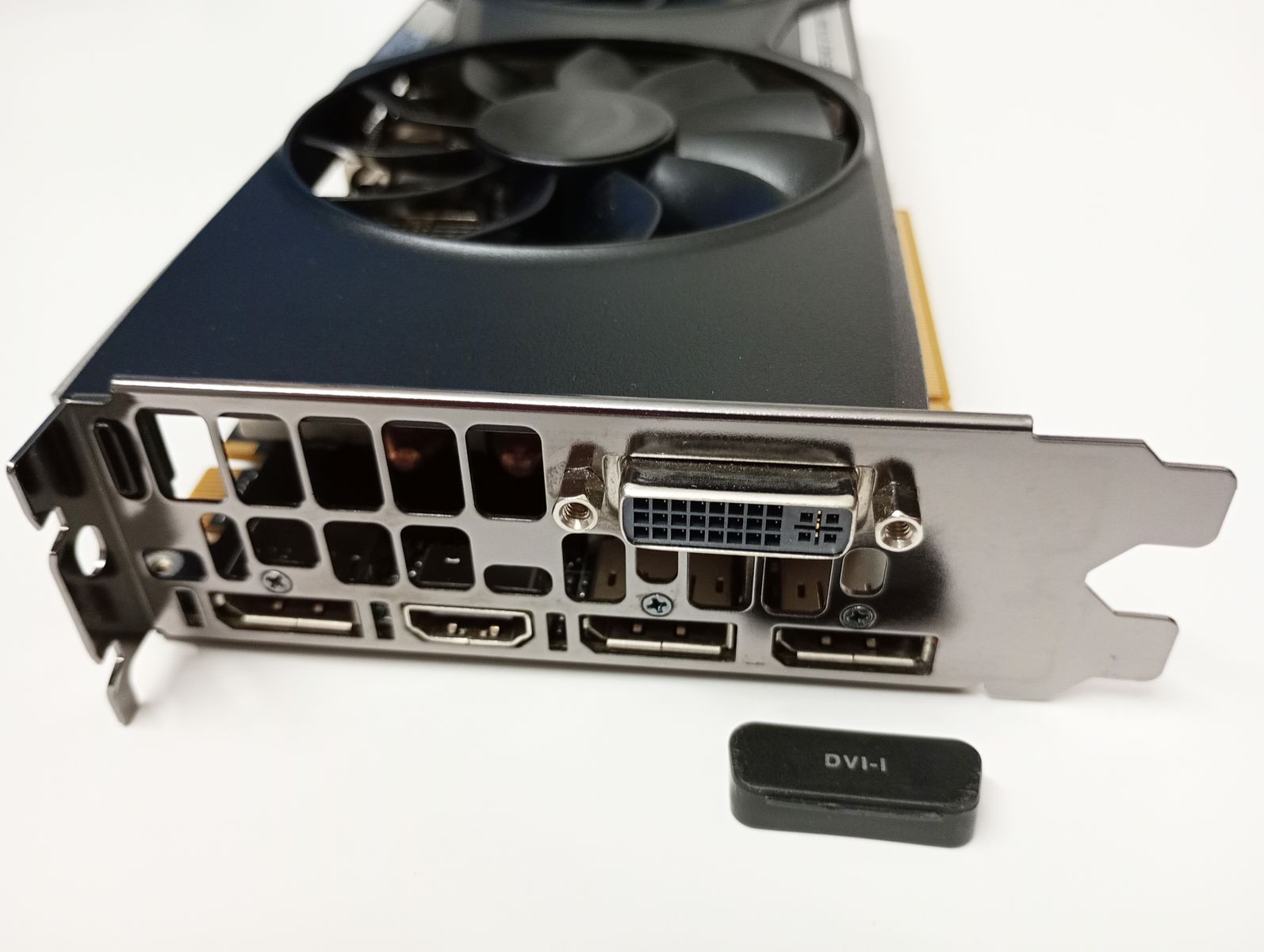 computadoras y laptops - Tarjeta de video EVGA GeForce GTX 960 4GB SSC 4