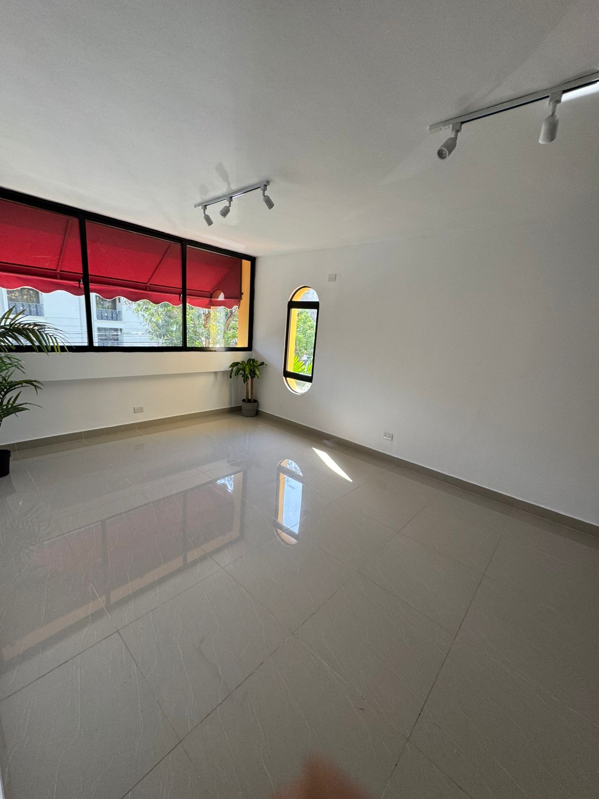 apartamentos - Apto Alquiler La Esperilla 3er piso con 136 metros 9