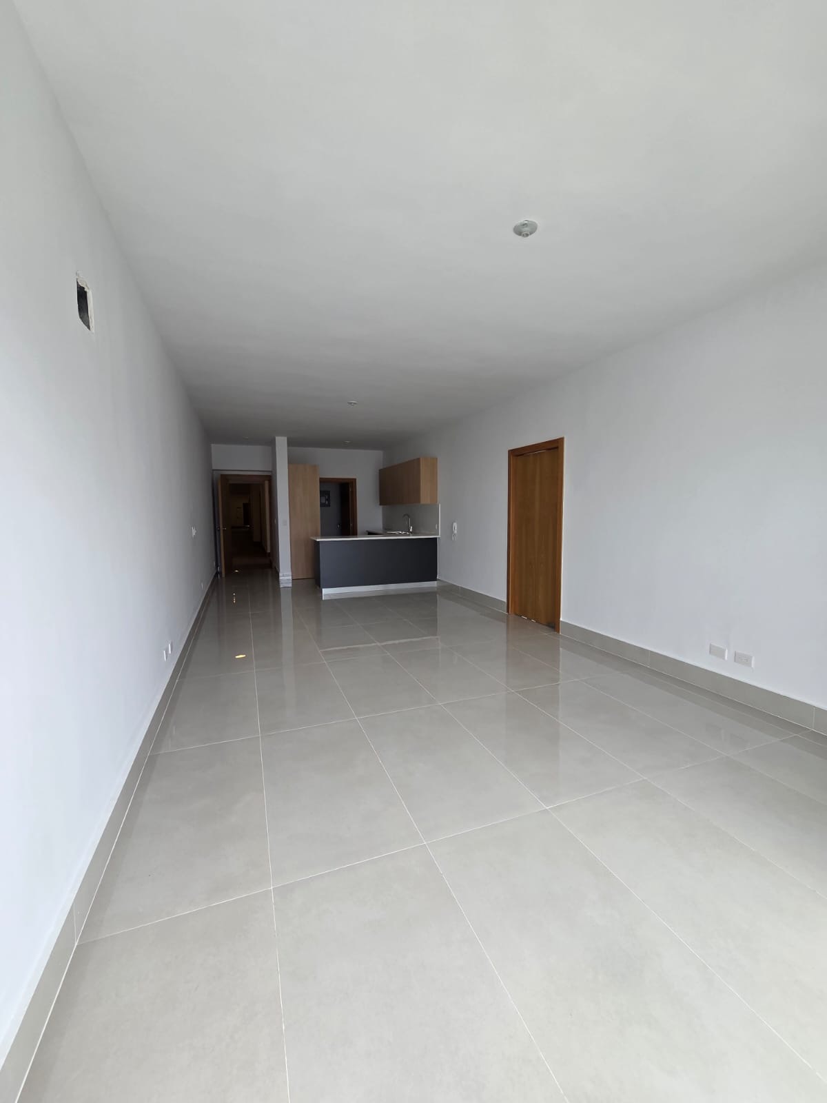apartamentos - Alquiló la Esperilla piso 14 dos hab 2.5 baños dos