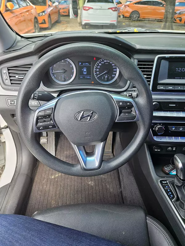 carros - HYUNDAI SONATA NEW RISE 2018 BLANCO GASOLINA 9