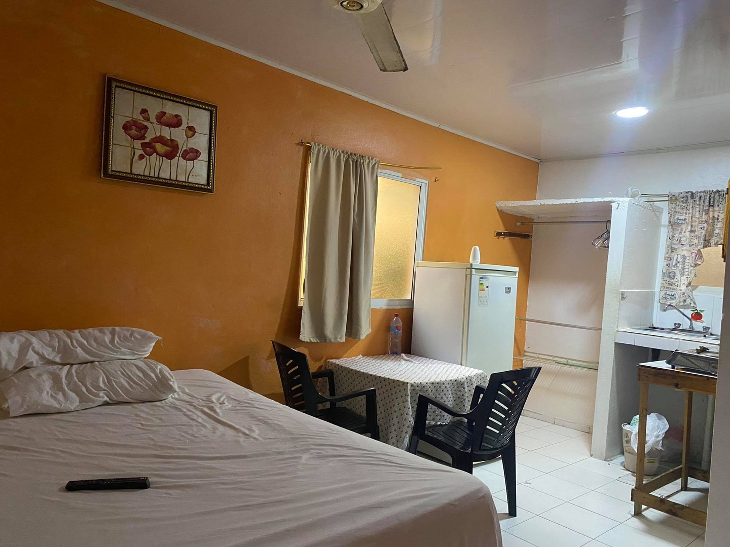 apartamentos - Alquiler Apartamento Estudio Amueblado Ubicado en la Zona Colonial 0