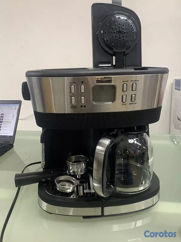 cocina - Cafetera combinada Bella Pro Series con capacidad  3