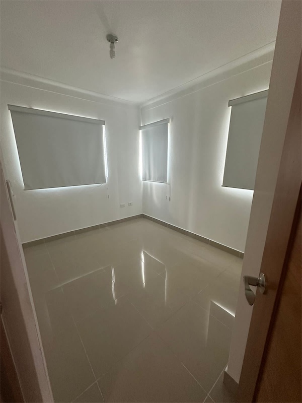 apartamentos - Alquilo en Gurabo 4 planta  3