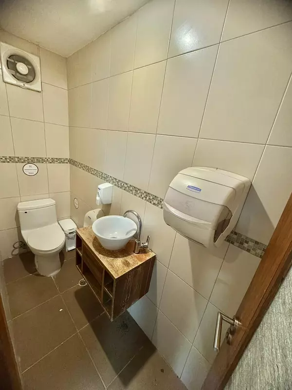 oficinas y locales comerciales - Local Comercial en Alquiler BELLA
VISTA SUR
USD 6,500.00Mantenimiento individual 5