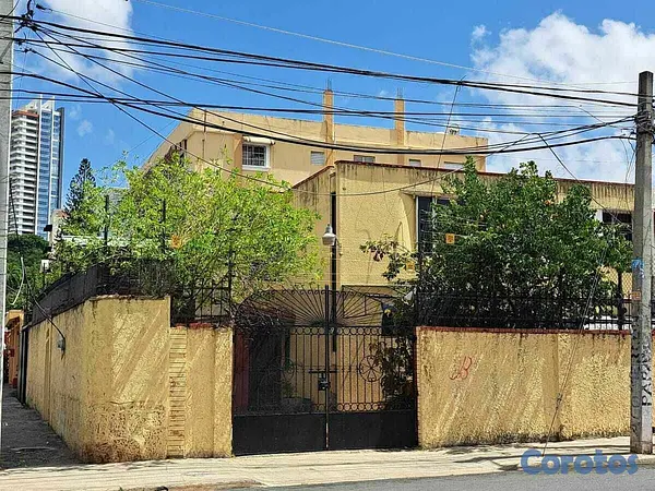 casas - Casa de esquina en zona Independencia 3
