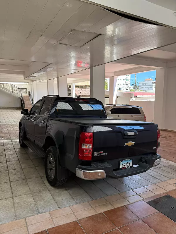jeepetas y camionetas - chevolet colorado 2022 7