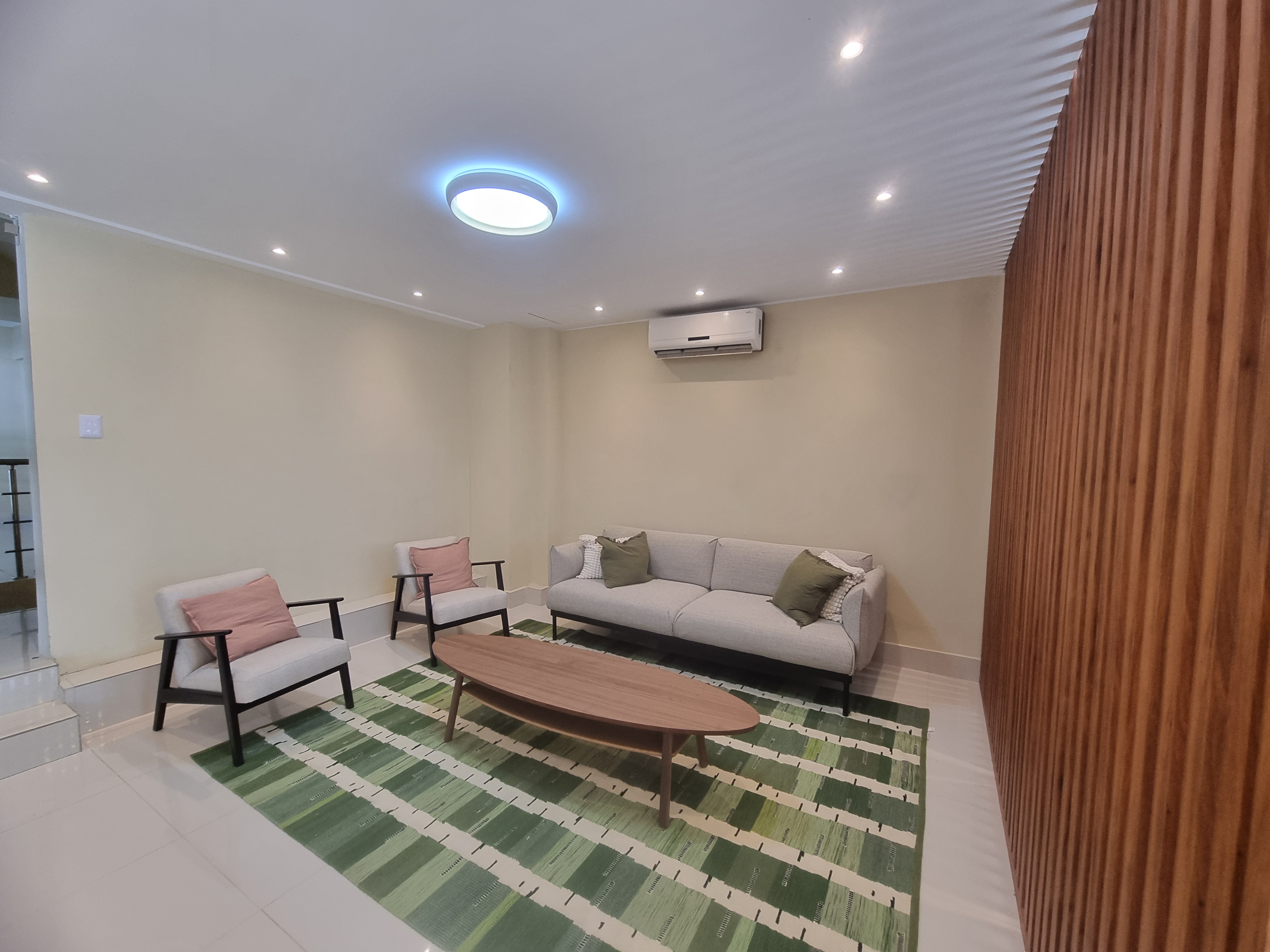 apartamentos - Alquiler apartamento de 2 hab, Nuevo en Serralles 9