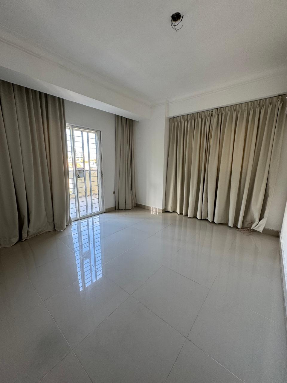 apartamentos - 🔵 Alquilo apartamento piso 2 con terraza en arr 3