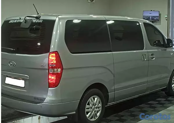 otros vehiculos - HYUNDAI GRAND STAREX 2020 GRIS 5