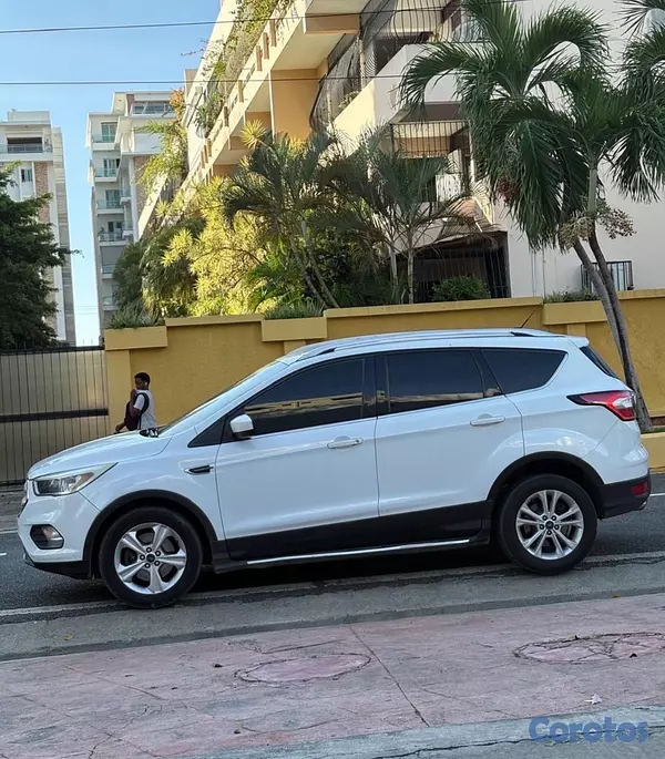 jeepetas y camionetas - FORD ESCAPE 2018 SE  3