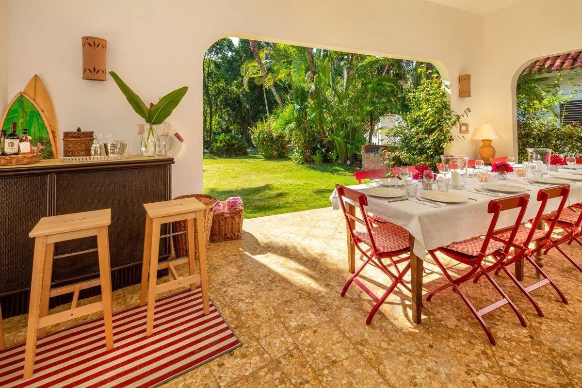 casas vacacionales y villas - Villa Blanca – Lujo Caribeño a Pasos del Mar en la Costa Norte 6