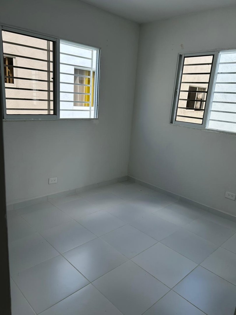 apartamentos - Alquilo Apartamento de Lujo en 4to Piso en Colinas del Arroyo II Código: PD152 4