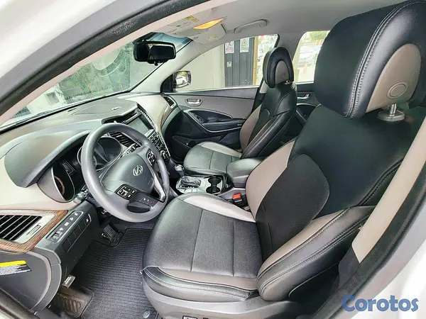 jeepetas y camionetas - Hyundai Santa Fe Sport  9