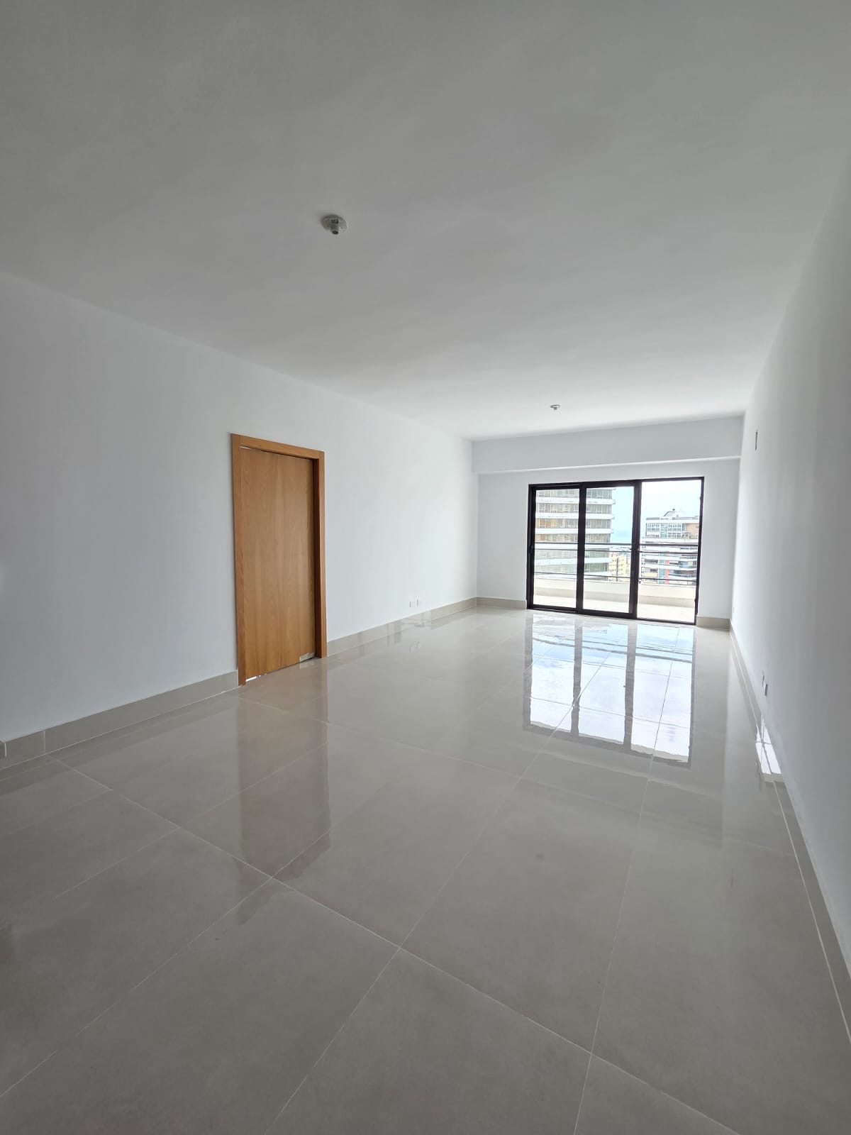 apartamentos - Alquiló la Esperilla piso 14 dos hab 2.5 baños dos 1