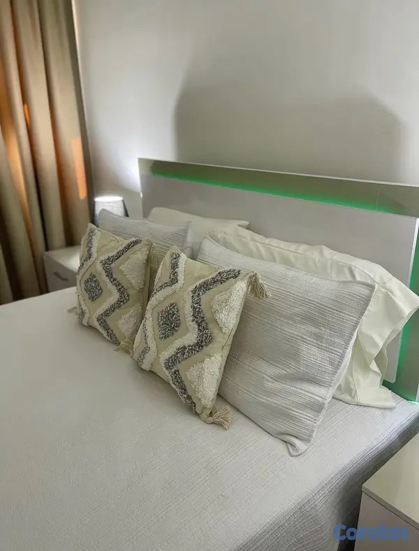 apartamentos - Céntrico Apto de 3
Habitaciones con piscina 9