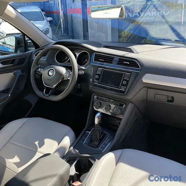 jeepetas y camionetas - VOLKSWAGEN TIGUAN S 2020 8