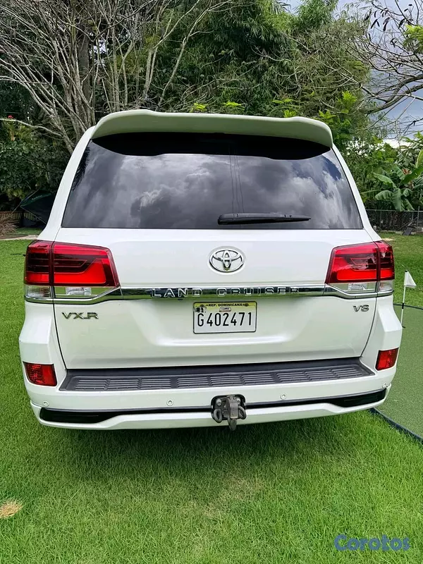 jeepetas y camionetas - Toyota land cruicer vxr 2018 2