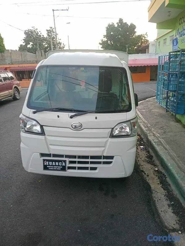 jeepetas y camionetas - Camioneta hitje 3