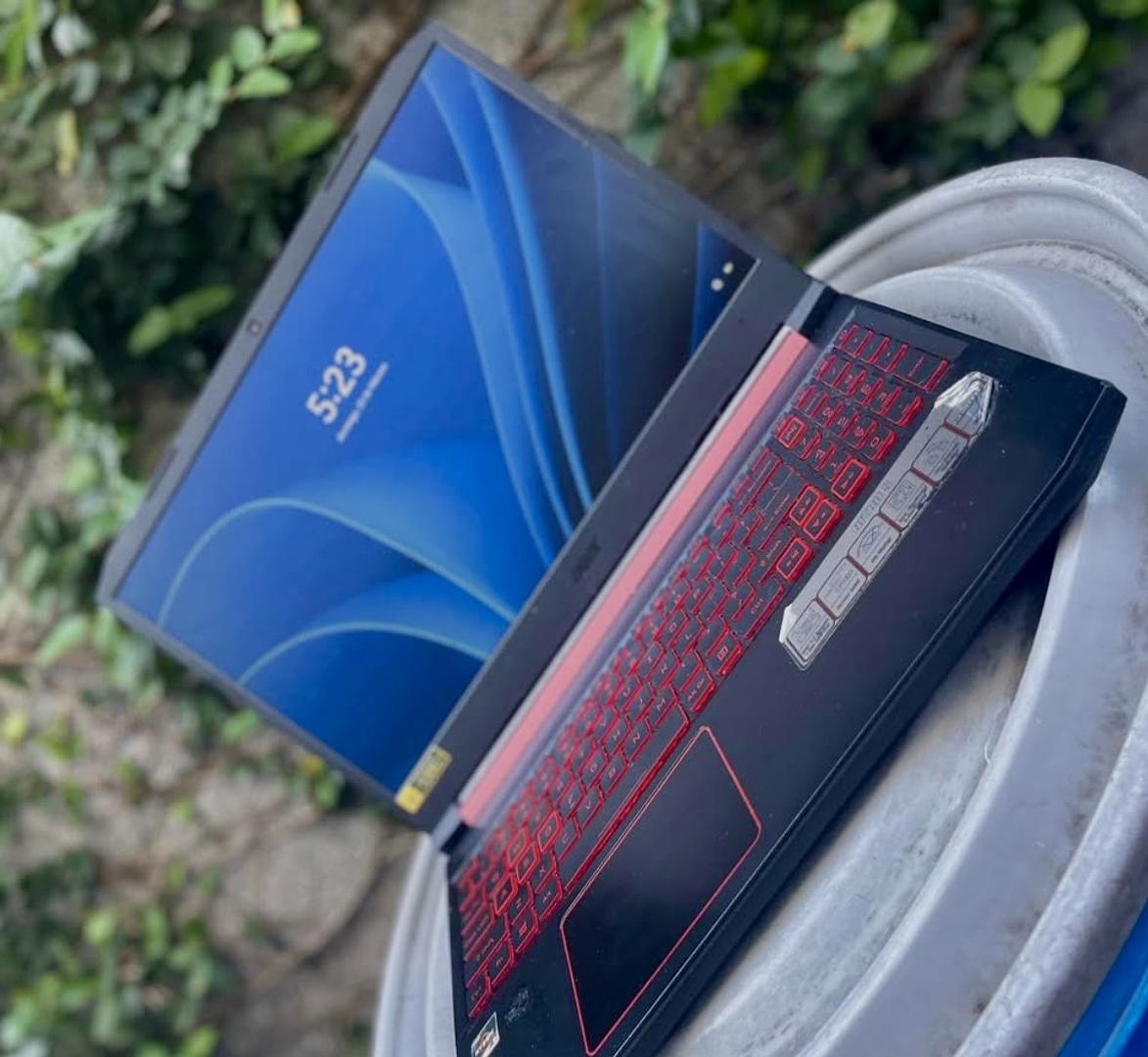 computadoras y laptops - Acer Nitro 5