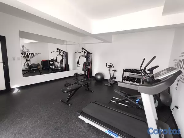 apartamentos - vendo amueblado piso 10 serralles una habitación parqueo baño área lavado  9