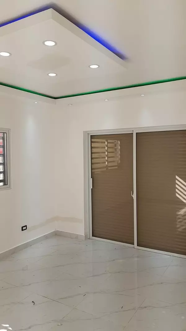 casas - Casa de dos niveles (M.J), Mirador del Este Charles San Isidro. VENDIDA 10