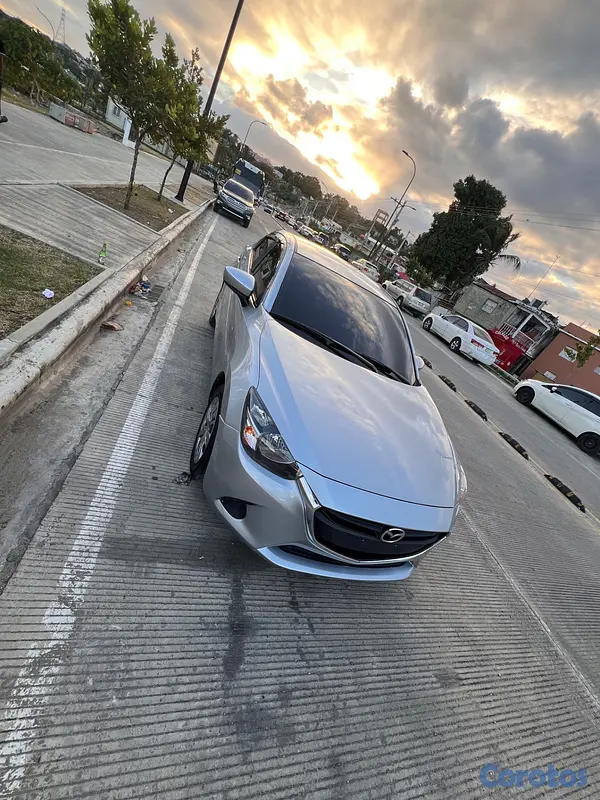 carros - Mazda Demio en óptimas condiciones, como nuevo 🆕  9